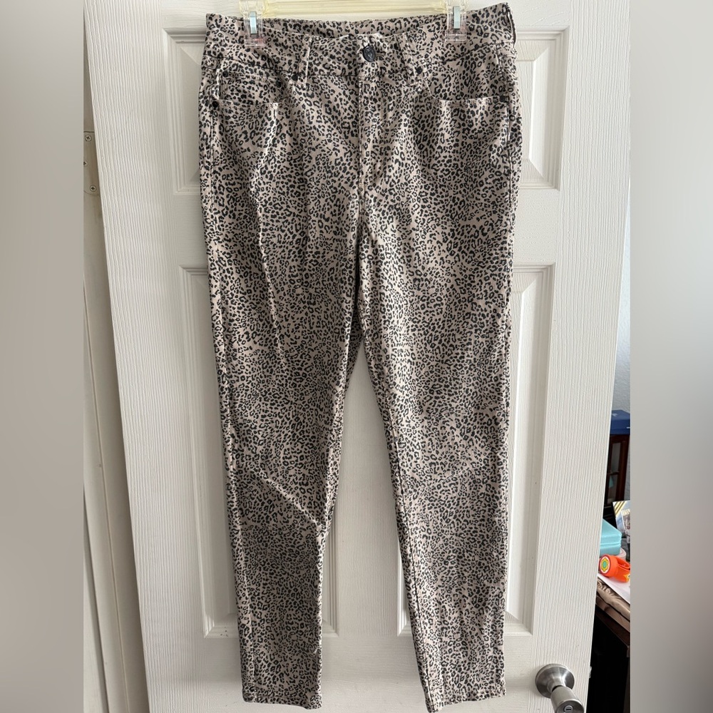 Seven7 Tan Leopard Print Pants